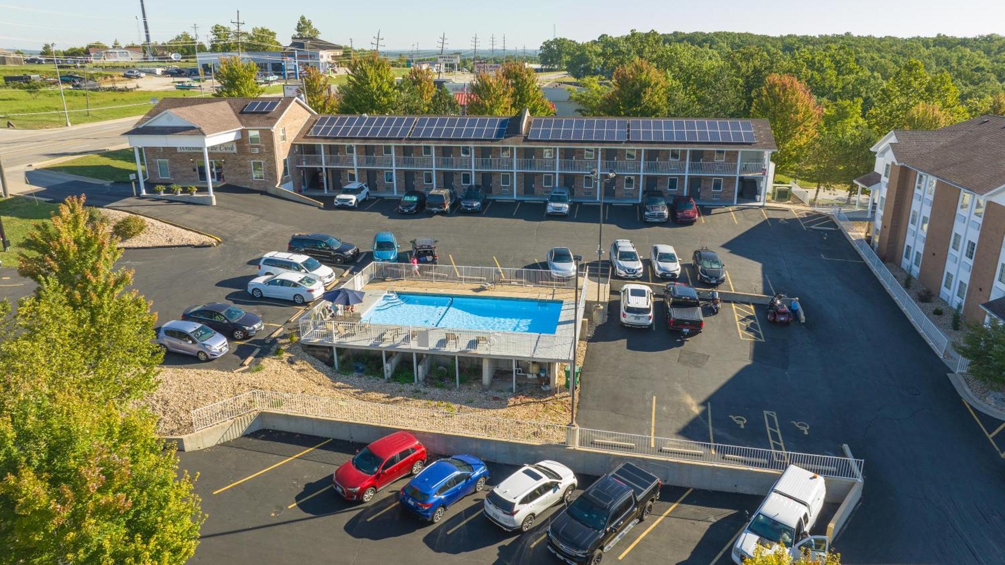 Schmidt'S Creek Hotel Osage Beach Exterior foto